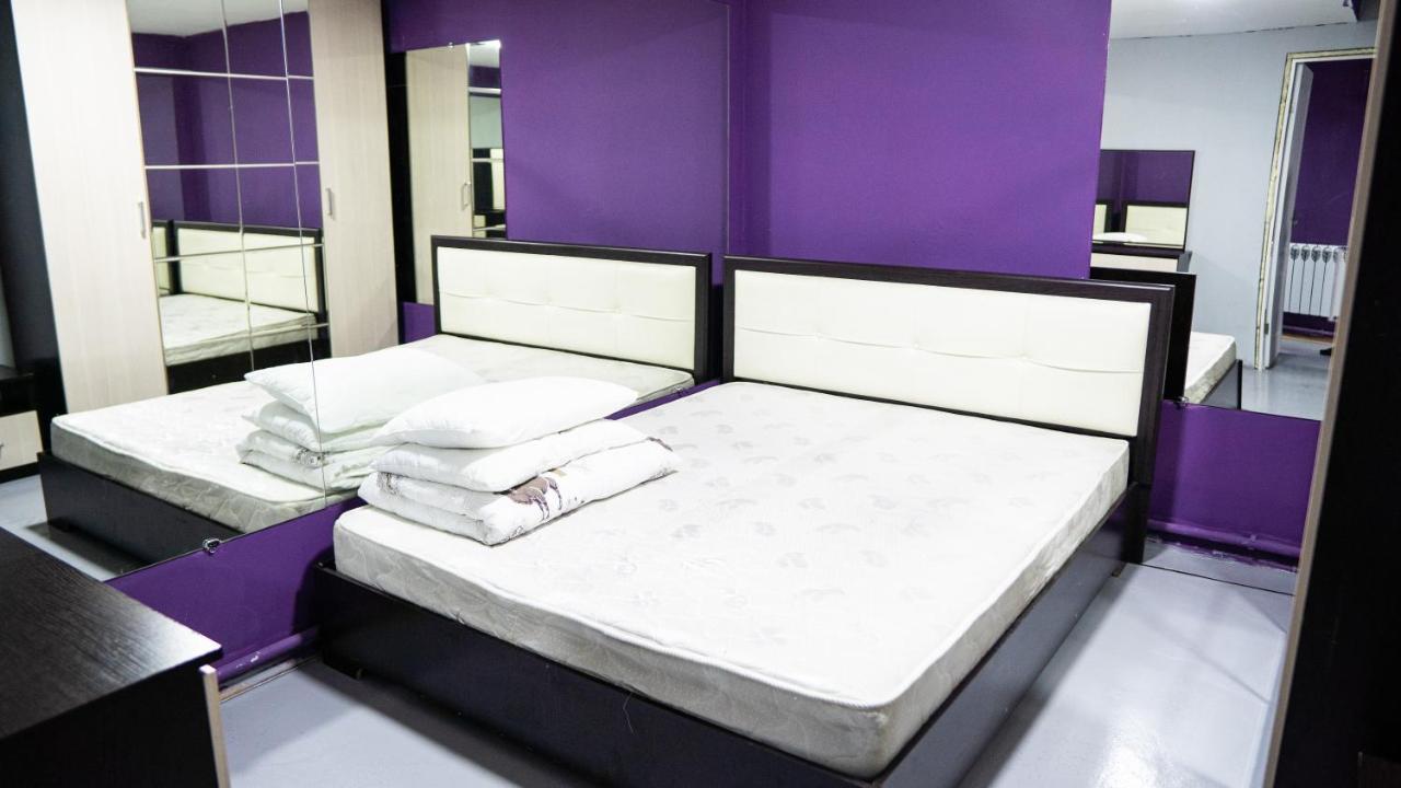 Fox Hostel Алматы Экстерьер фото